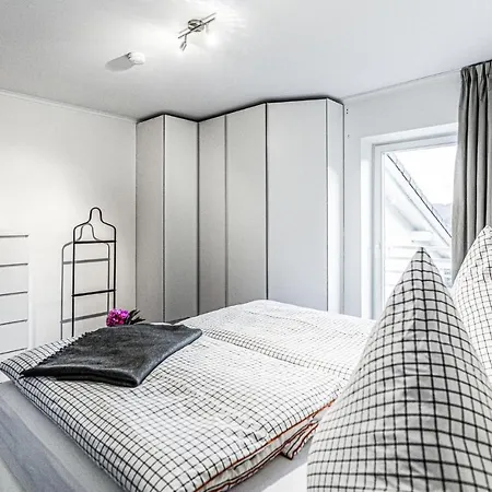 Vakantiehuis 3 Bedroom Stunning In *