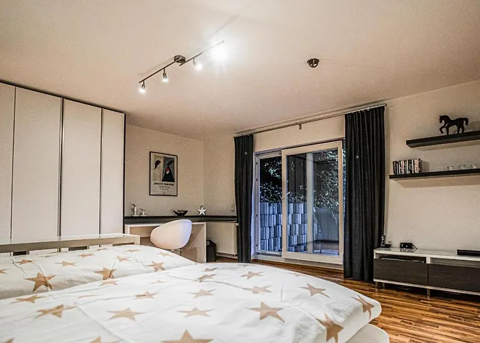 3 Bedroom Stunning In *